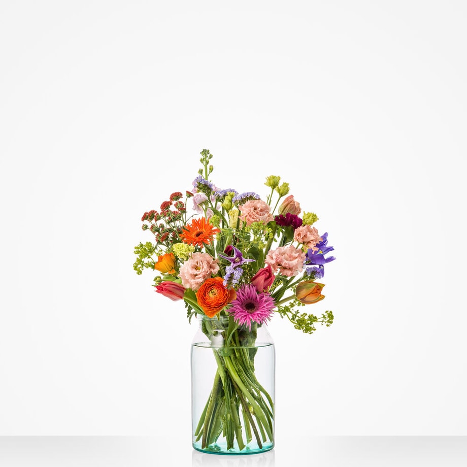 Colourful spring bouquet