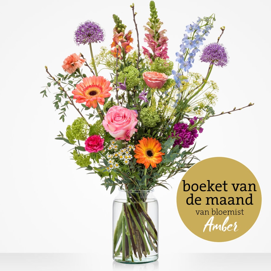 Monthly bouquet April