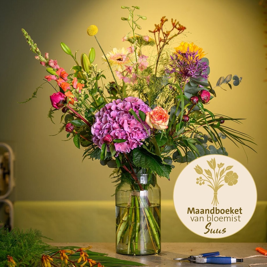 Maandboeket juni