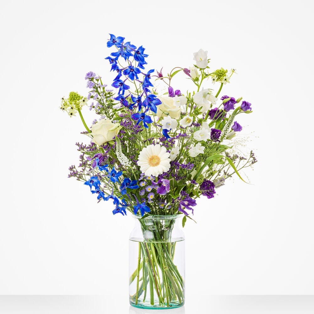 Festive blue bouquet