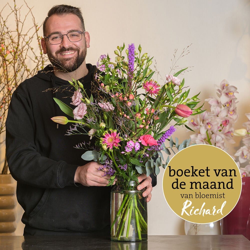Monthly bouquet January